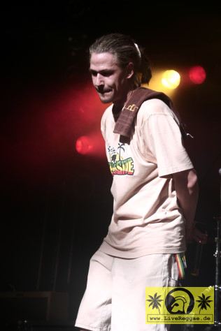Ganjaman (D) and The House Of Riddim Band 13. Reggae Jam Festival, Bersenbrueck 12. August 2007 (14).JPG
